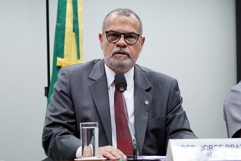 Comissão aprova proposta que reduz tarifa em caso de má prestação de serviço público