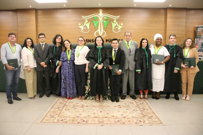 Sessão solene com entrega de medalhas marca o encerramento da Semana Nacional da Defensoria Pública