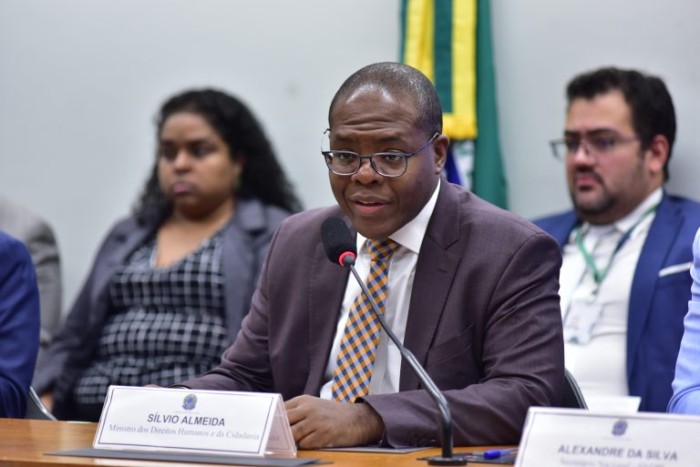 Política de direitos da pessoa idosa precisa garantir autonomia e perspectiva de futuro, defende ministro