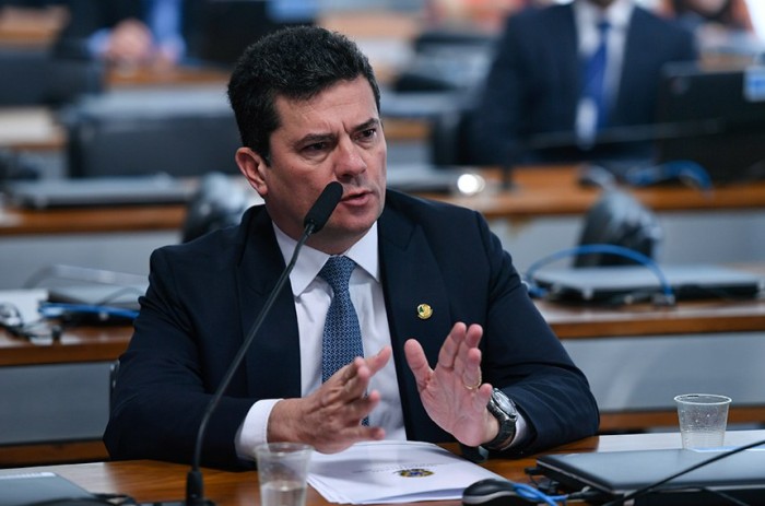 CCJ pode votar coleta de DNA para todos os condenados por crime doloso