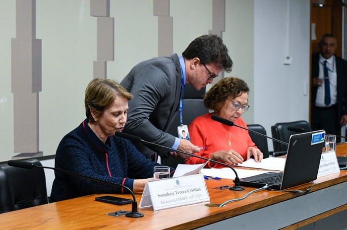 Comissão aprova plano de trabalho para analisar MP sobre licitações