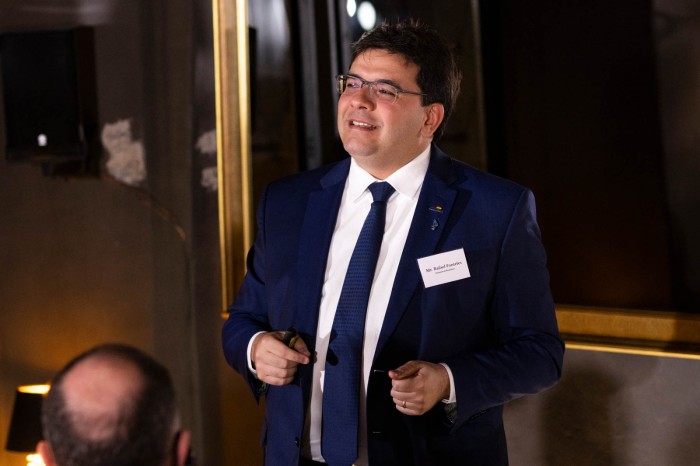 Rafael Fonteles embarca nesta quinta (8) para Europa em busca de investimentos em energias renováveis e para o Porto de Luís Correia