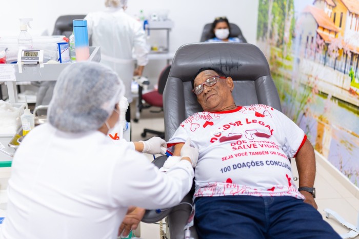 Hemopi comemora Dia do Doador Voluntário com festa