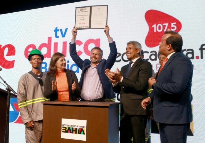 Governador autoriza obra de requalificação do Teatro do IRDEB, em Salvador