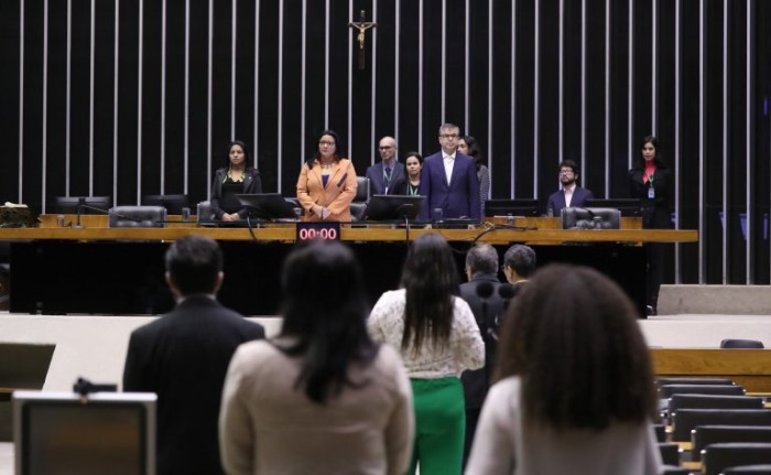 Câmara homenageia Bruno Pereira e Dom Phillips em sessão solene