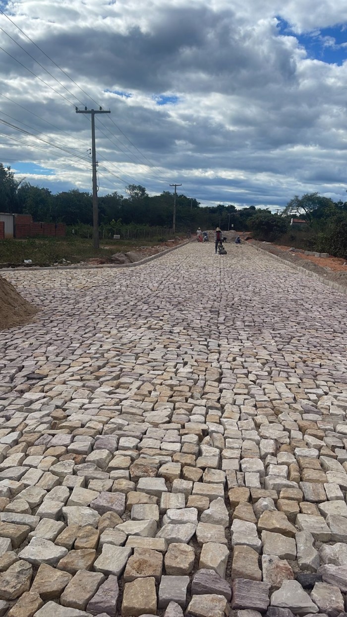 Município de Alto Longá recebe obras de pavimentação do IDEPI