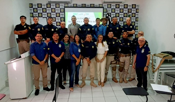 Adapi realiza treinamento com PRF sobre trânsito de animais, produtos e subprodutos vegetais e agrotóxicos