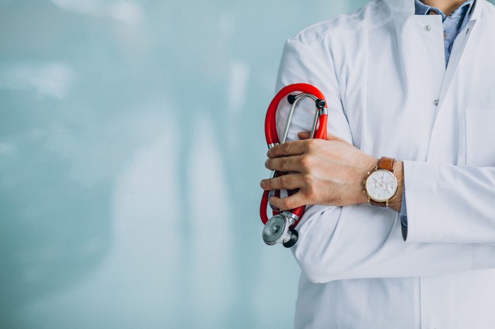 Prazo para municípios solicitarem vagas para o Mais Médicos é prorrogado