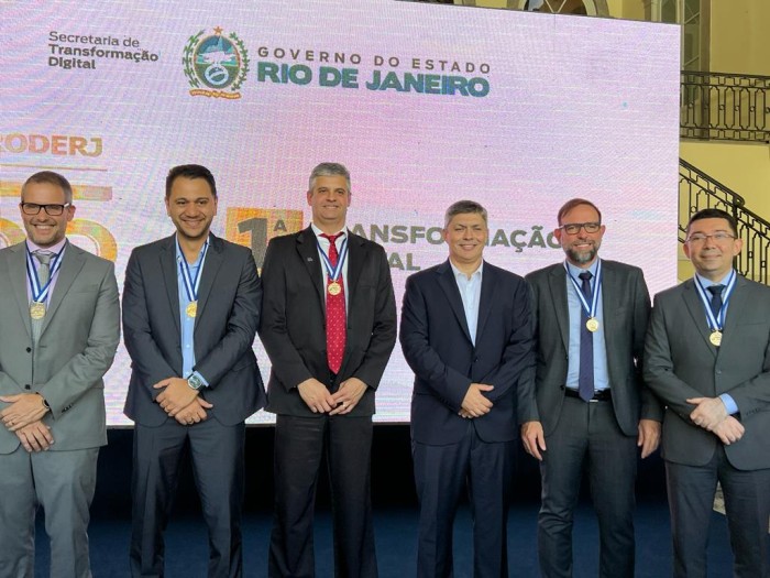 Diretor da Etipi, Ellen Gera recebe Medalha do Mérito Tecnológico