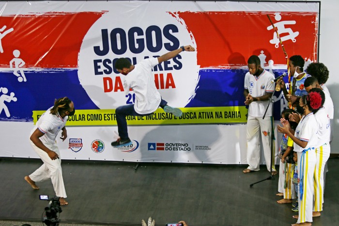 Secretária da Educação participa da abertura da Etapa Interterritorial dos Jogos Escolares da Bahia, em Feira de Santana