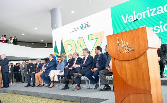 Jerônimo participa do lançamento do ‘Programa de Ação na Segurança’, do Governo Federal
