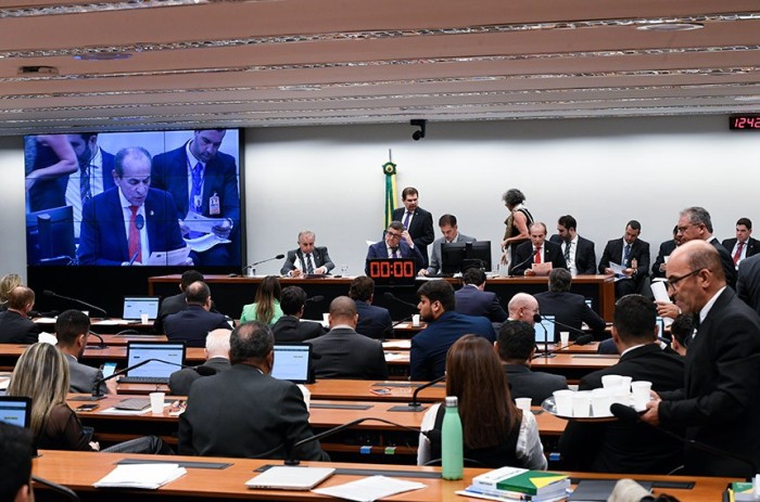 CMO vai avaliar dinheiro para segurança nuclear, enchentes, seca e gripe aviária
