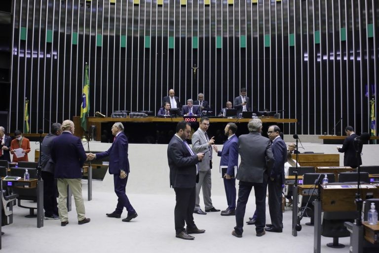 Câmara realiza eleição para três cargos da Mesa Diretora; acompanhe
